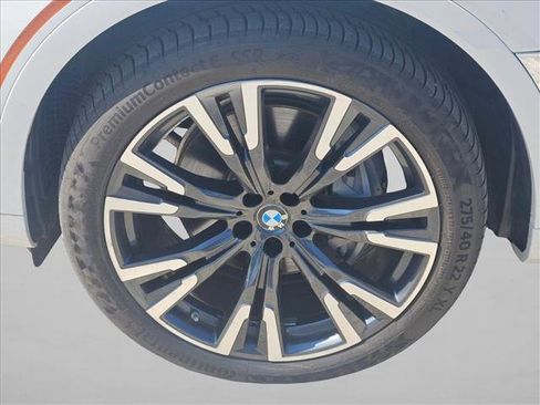 Used 2020 BMW X7 xDrive40i w/ Luxury Seating Package AWD/4WD image 23
