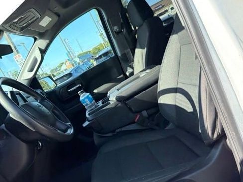 Used 2024 Chevrolet Silverado 1500 Custom Trail Boss w/ Dark Appearance Package AWD/4WD image 13