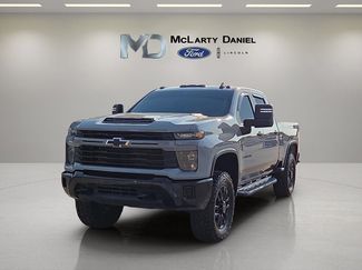 Used 2024 Chevrolet Silverado 2500 Custom w/ Custom Value Package AWD/4WD video 2