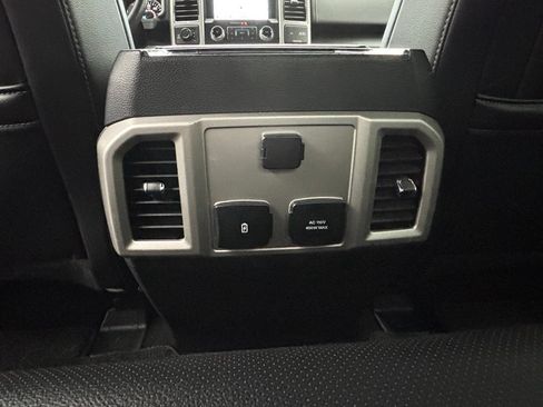 Used 2018 Ford F150 Lariat w/ Equipment Group 502A Luxury AWD/4WD image 40