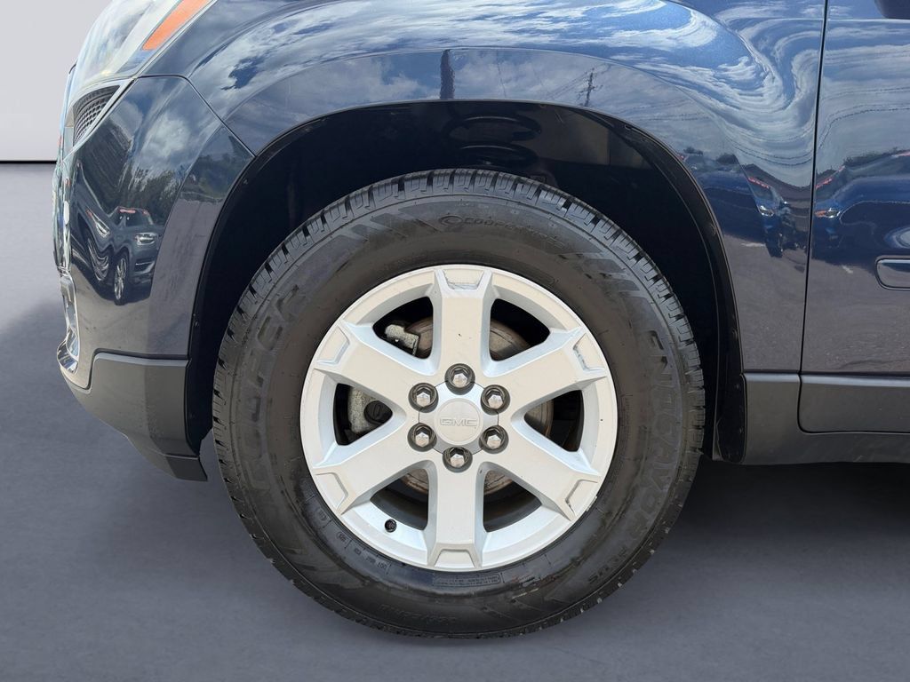 Used 2015 GMC Acadia SLE FWD image 9