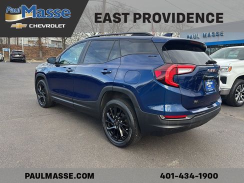 Certified 2023 GMC Terrain SLE w/ Driver Convenience Package AWD/4WD image 5