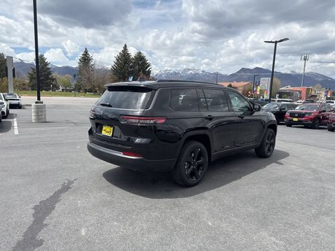 Used 2026 Jeep Grand Cherokee L Limited w/ Limited Altitude Package AWD/4WD image 5
