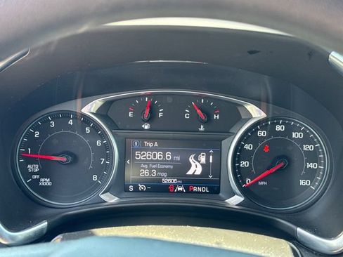 Used 2021 Chevrolet Equinox LT FWD image 16
