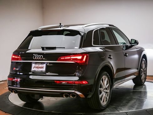 Certified 2022 Audi SQ5 Premium Plus w/ Premium Plus Package AWD/4WD image 7