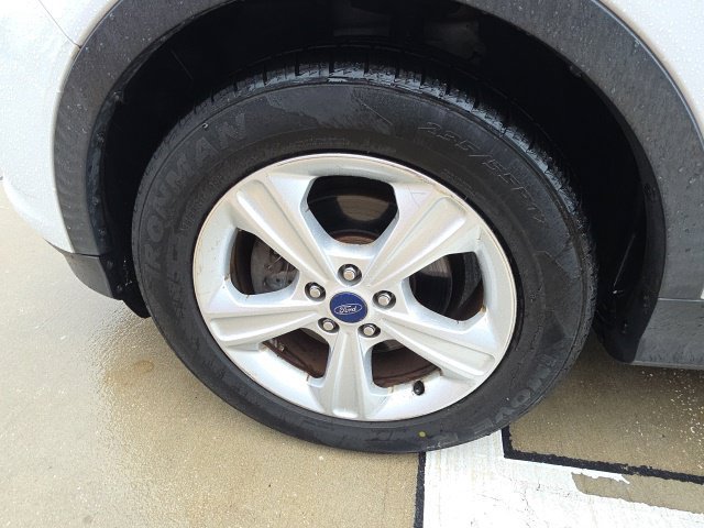 Used 2016 Ford Escape SE w/ Equipment Group 201A FWD image 10