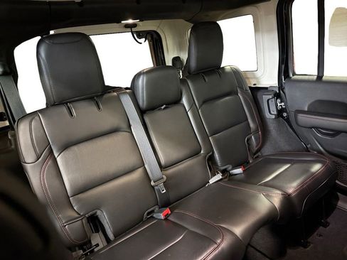 Used 2021 Jeep Wrangler Unlimited Rubicon AWD/4WD image 13
