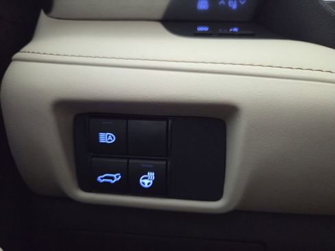 Used 2022 Toyota Highlander Limited image 21