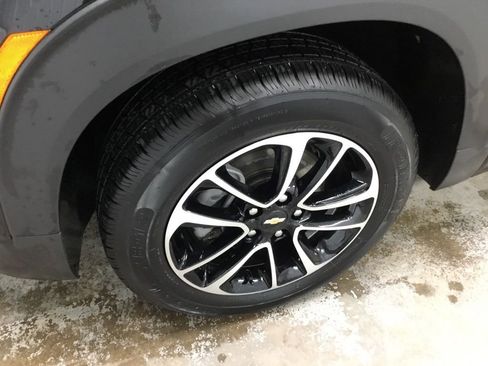 Used 2024 Chevrolet TrailBlazer LT w/ Convenience Package image 4