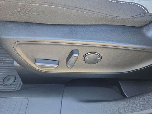 Certified 2023 Ford Escape Active AWD/4WD image 13