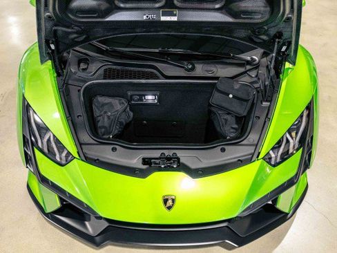 Used 2023 Lamborghini Huracan Tecnica image 10