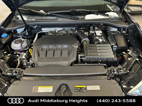 New 2025 Audi Q3 2.0T Premium image 25