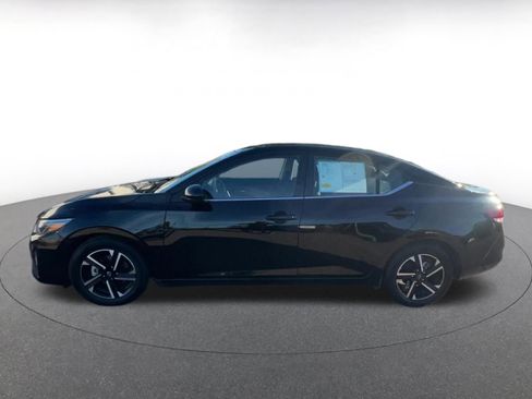 Used 2025 Nissan Sentra SV image 8