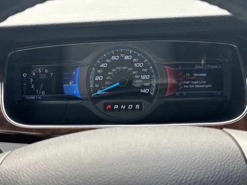 Used 2013 Ford Taurus Limited AWD/4WD image 13