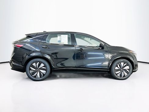 Used 2024 Nissan Ariya AWD image 10