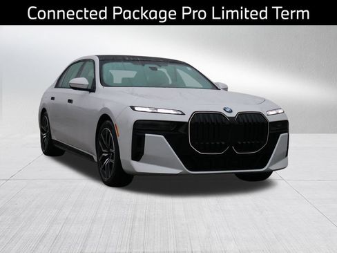 New 2026 BMW 740i xDrive w/ Executive Package AWD/4WD image 6