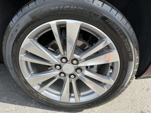 Certified 2022 Cadillac XT6 Premium Luxury w/ LPO, Floor Liner Package image 33