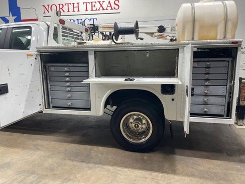 Used 2017 Ford F350 XL w/ Power Equipment Group image 14