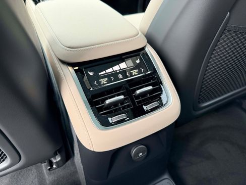New 2026 Volvo XC90 T8 Plus image 17