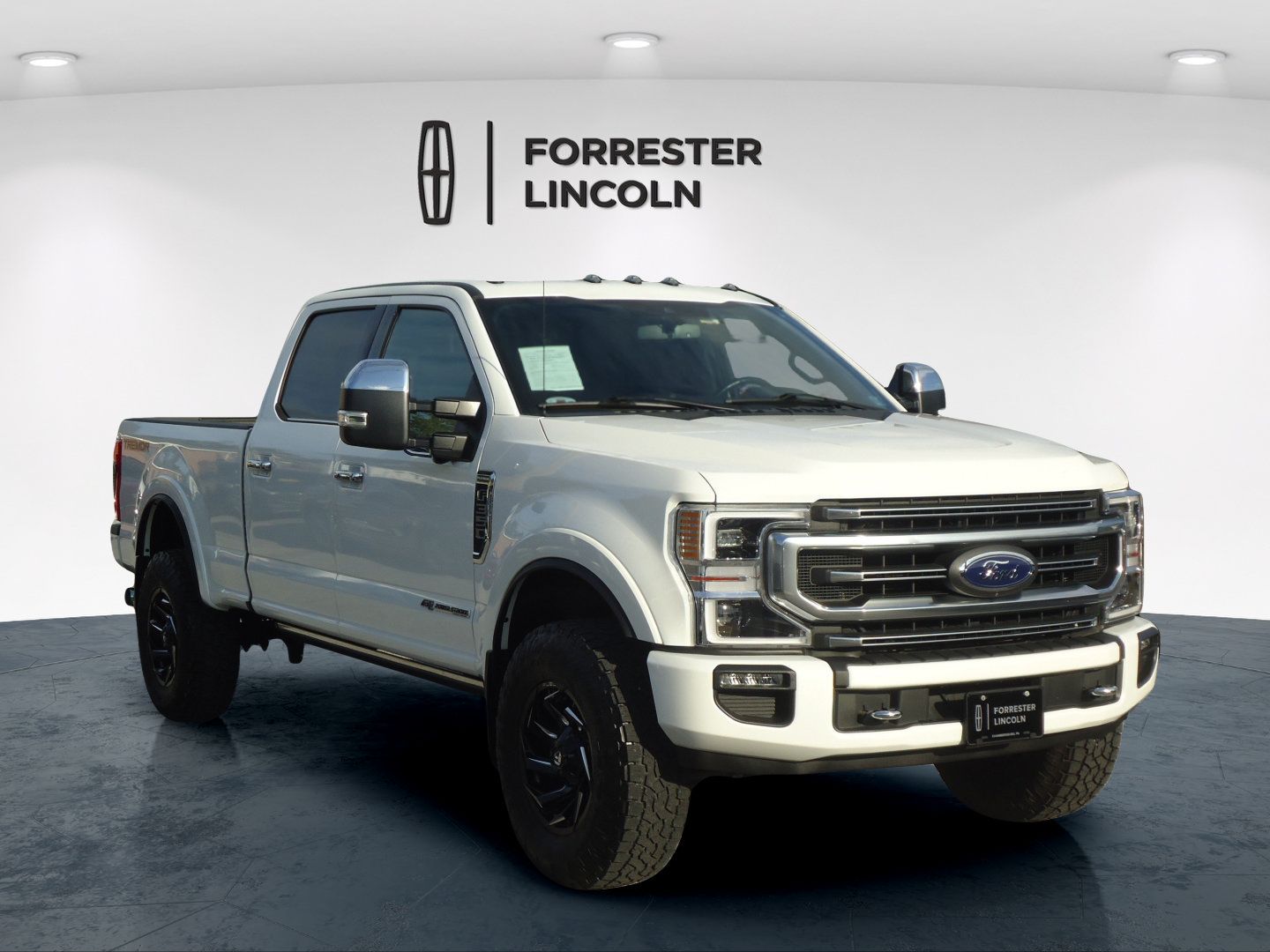 Used 2020 Ford F350 Platinum w/ Tremor Off-Road Package AWD/4WD image 1