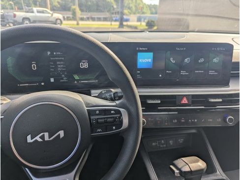 Used 2025 Kia K5 LXS FWD image 10