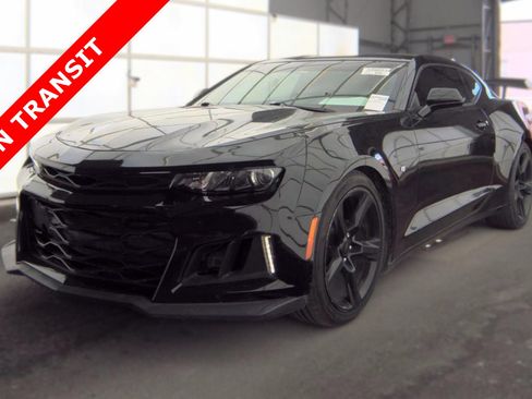 Used 2018 Chevrolet Camaro LT w/ Technology Package RWD image 1