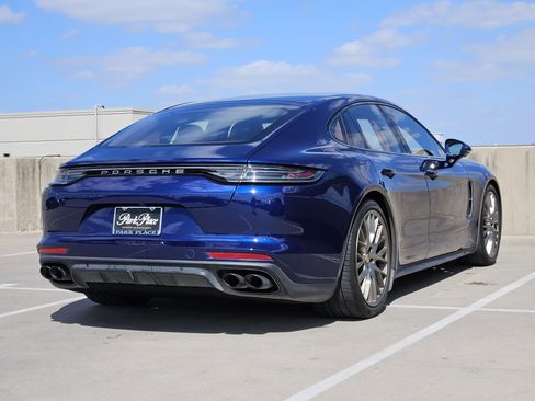 Certified 2023 Porsche Panamera 4 Platinum Edition image 8