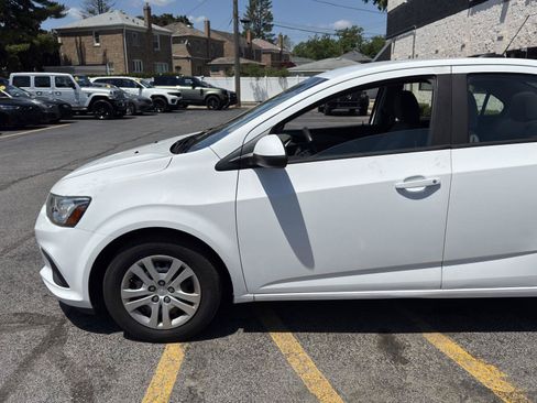 Used 2017 Chevrolet Sonic LS FWD image 2