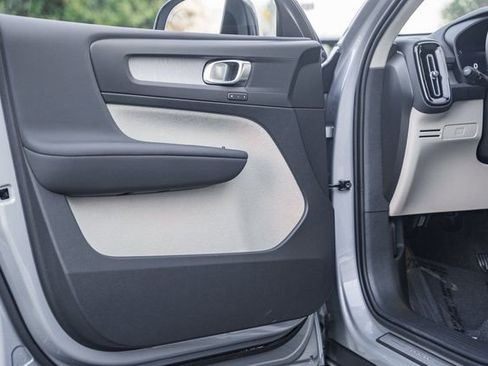 New 2026 Volvo XC40 B4 Plus w/ Protection Package Premier image 37