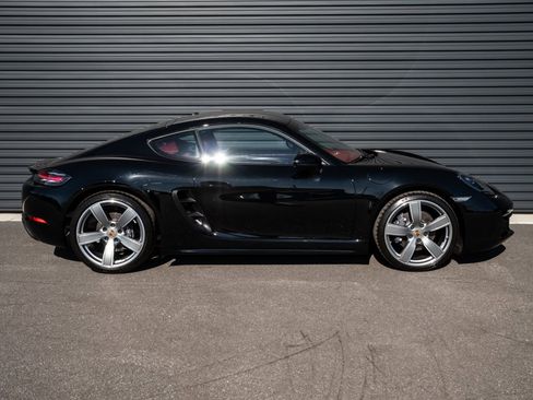 Certified 2024 Porsche 718 Cayman image 22