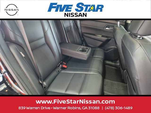 Used 2023 Nissan Rogue SV w/ SV Premium B Package AWD/4WD image 3