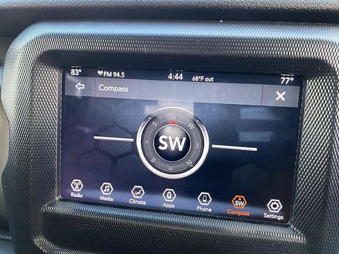 Used 2018 Jeep Wrangler Sport image 18