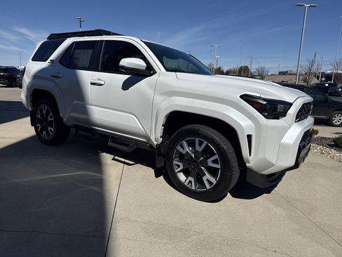 New 2026 Toyota 4Runner TRD Sport Premium image 2