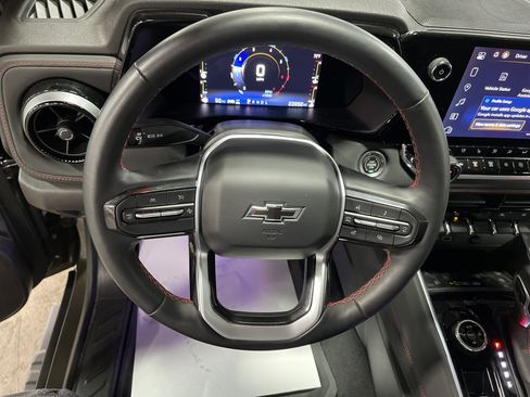 Used 2023 Chevrolet Colorado Z71 w/ Z71 Convenience Package 2 image 18