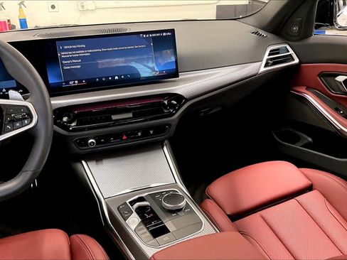 Used 2025 BMW 330i xDrive Sedan w/ M Sport Package image 9