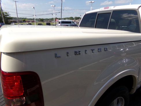 Used 2008 Ford F150 Limited RWD image 4