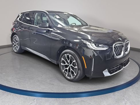 New 2026 BMW X3 xDrive30 w/ Premium Package AWD/4WD image 3