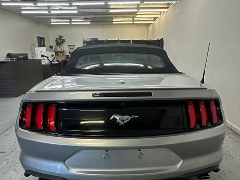 Used 2022 Ford Mustang Premium RWD image 29
