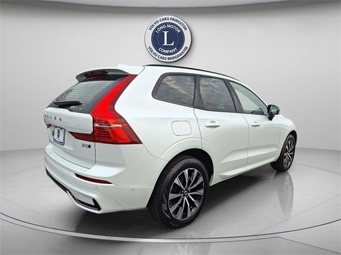 Certified 2025 Volvo XC60 B5 Plus image 6