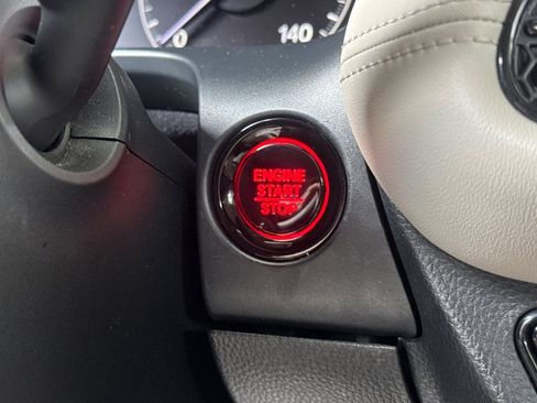 Used 2024 Honda HR-V LX image 17