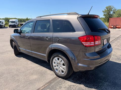 Used 2017 Dodge Journey SE w/ Flexible Seating Group FWD image 8