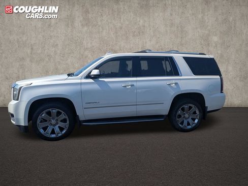 Used 2017 GMC Yukon Denali AWD/4WD image 4