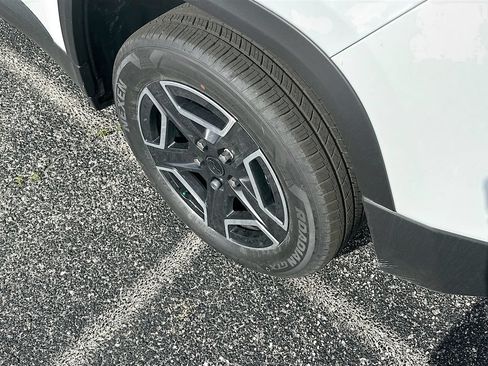 New 2026 Jeep Cherokee Laredo AWD/4WD image 35