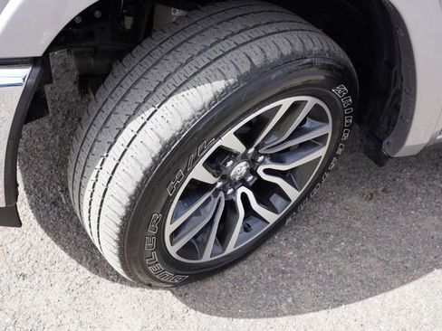 Used 2025 RAM 1500 Limited AWD/4WD image 13