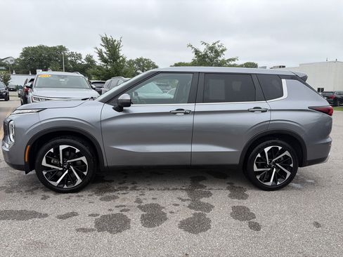 Used 2024 Mitsubishi Outlander SE AWD/4WD image 8