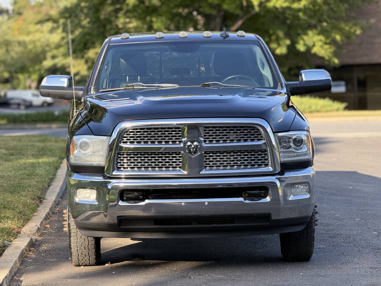 Used 2014 RAM 3500 Laramie AWD/4WD image 4