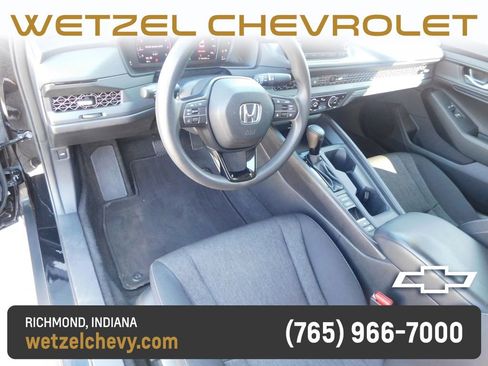 Used 2023 Honda Accord EX image 15
