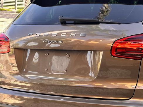Used 2015 Porsche Cayenne Diesel AWD/4WD image 7