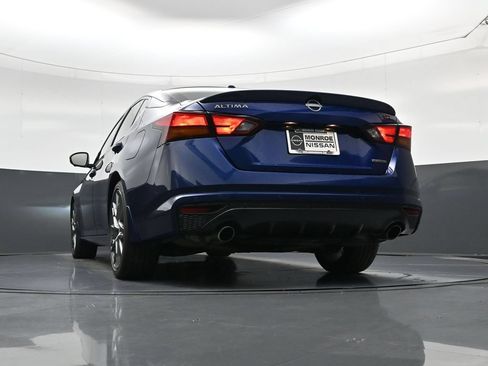 Certified 2024 Nissan Altima 2.0 SR FWD image 20