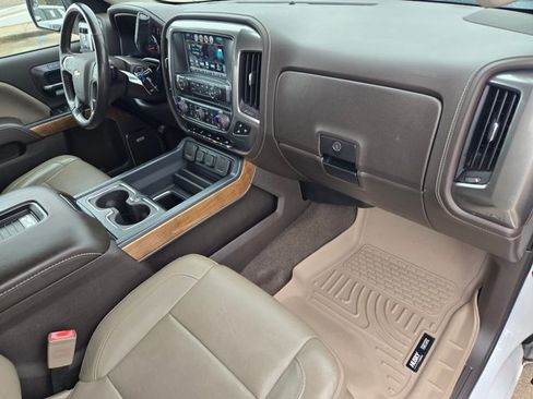Used 2018 Chevrolet Silverado 1500 LTZ w/ Texas Edition image 19